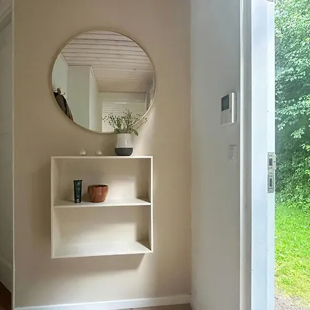 Idyllic In Ebeltoft's Nature Feriehus Femmøller